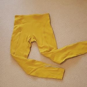 Lululemon cold weather running tights, size 6